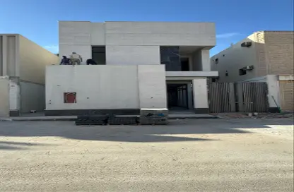 Villa - 5 Bedrooms - 6 Bathrooms for sale in Al Yarmuk - Riyadh - Ar Riyadh