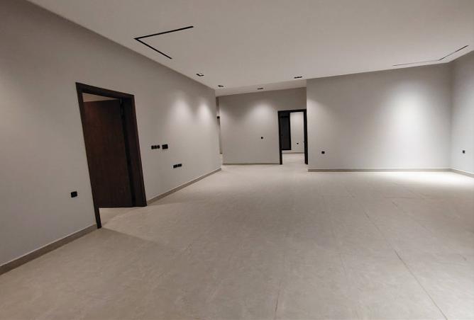 258718 - Property Image 3