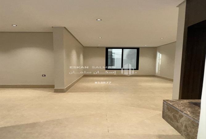 252613 - Property Image 2
