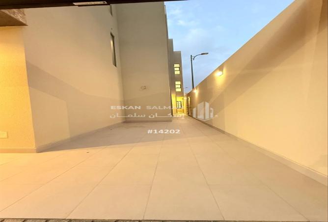 252969 - Property Image 3