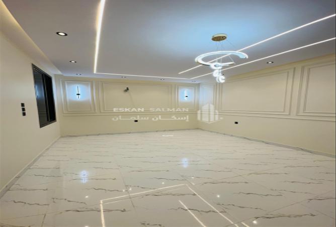 253471 - Property Image 3