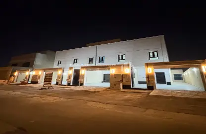 Full Floor - 6 Bedrooms - 3 Bathrooms for sale in Al Janadriyah - Riyadh - Ar Riyadh