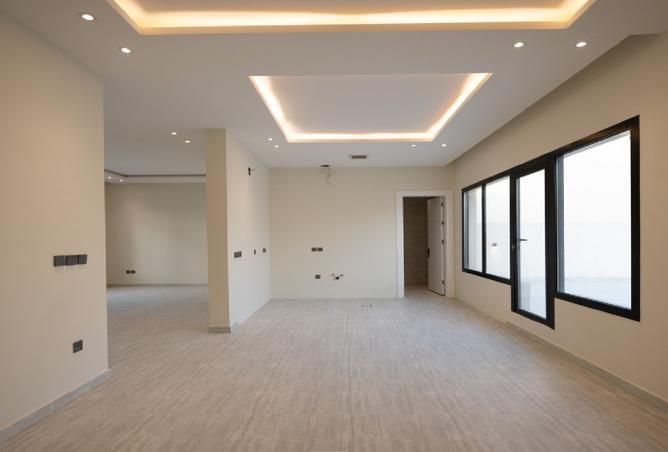 257116 - Property Image 2