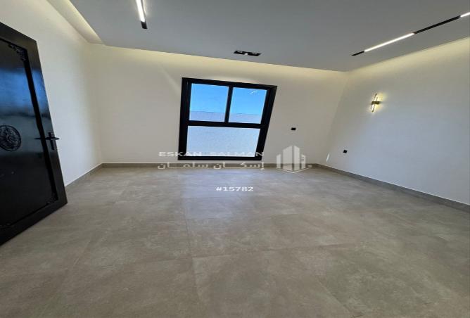 255440 - Property Image 3