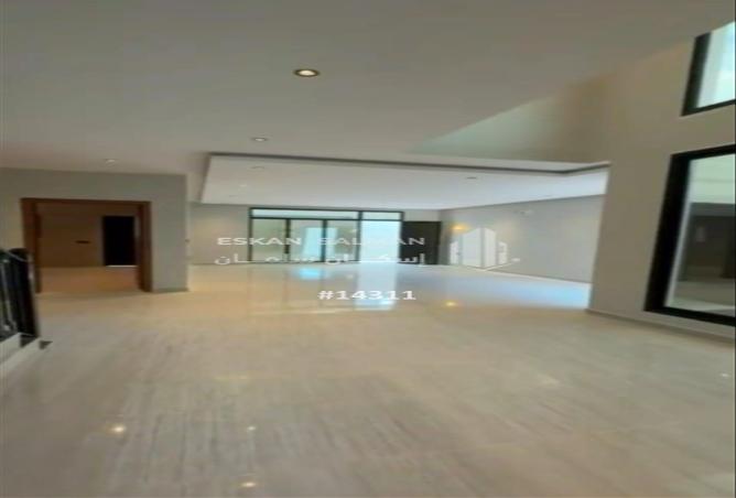 253189 - Property Image 2