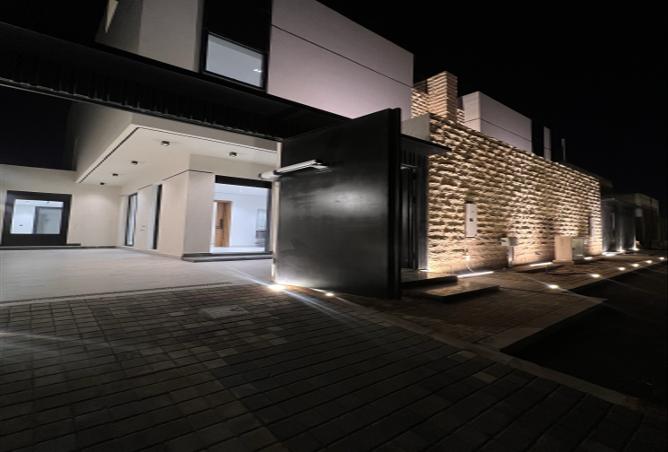 256897 - Property Image 2