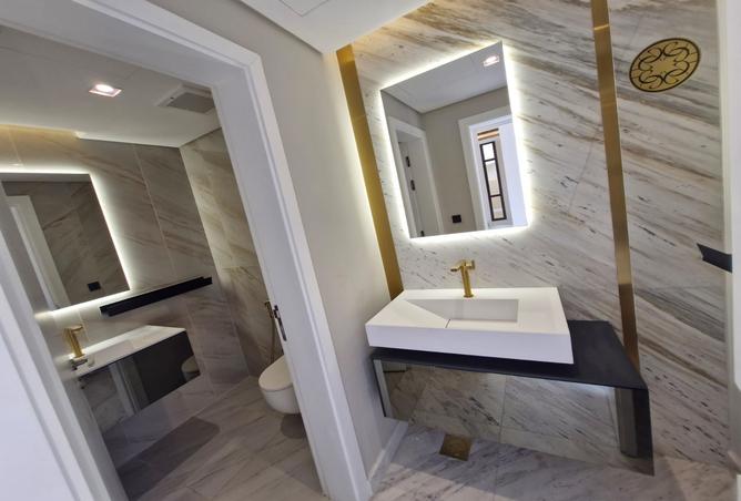 258300 - Property Image 2