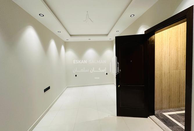 252850 - Property Image 2