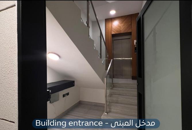 255567 - Property Image 2