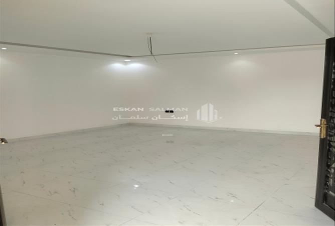 247074 - Property Image 2