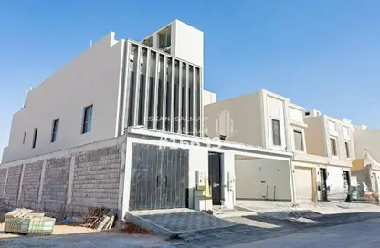 Full Floor - 5 Bedrooms - 3 Bathrooms for sale in Ar Rimal - Riyadh - Ar Riyadh
