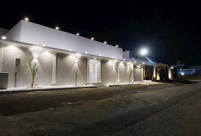 257808 - Property Image 2