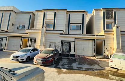 Villa - 4 Bedrooms - 2 Bathrooms for sale in Al Munisiyah - Riyadh - Ar Riyadh