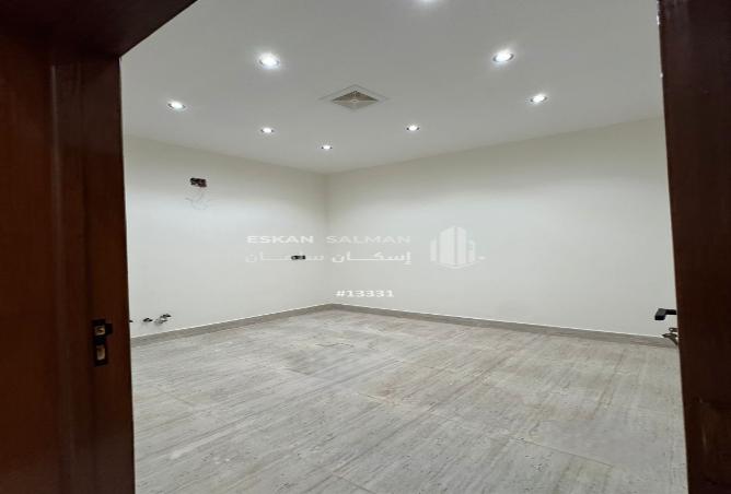 251076 - Property Image 3