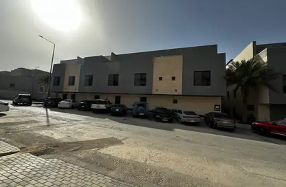 Apartment - 3 Bedrooms - 3 Bathrooms for sale in Al Malqa - Riyadh - Ar Riyadh