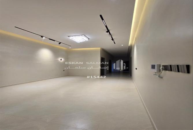 254679 - Property Image 3