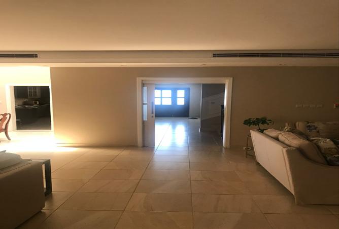 255686 - Property Image 2