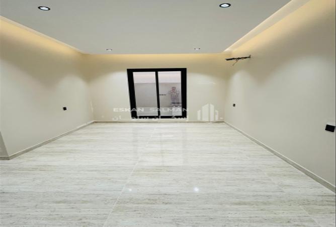 256780 - Property Image 3