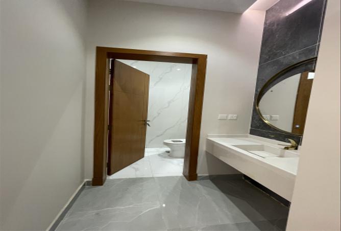 258395 - Property Main Image