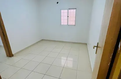 Apartment - 3 Bedrooms - 2 Bathrooms for rent in Al Munisiyah - Riyadh - Ar Riyadh
