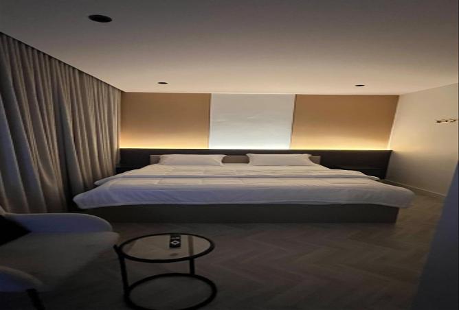 259008 - Property Image 2