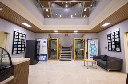 Office Space - Studio - 7+ Bathrooms for rent in Al Suwaidi - Riyadh - Ar Riyadh