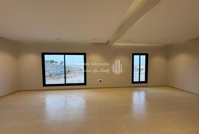 253921 - Property Image 3