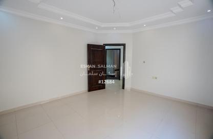 Apartment - 5 Bedrooms - 3 Bathrooms for sale in Taybah - Ad Dammam - Eastern