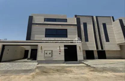 Apartment - 6 Bedrooms - 3 Bathrooms for sale in Al Munisiyah - Riyadh - Ar Riyadh