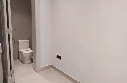 Full Floor - 4 Bedrooms - 3 Bathrooms for sale in Al Janadriyah - Riyadh - Ar Riyadh