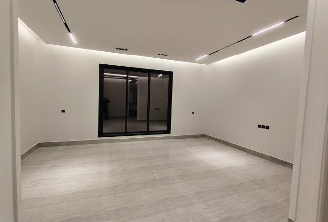 258528 - Property Image 3