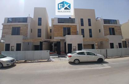 Villa - 4 Bedrooms - 4 Bathrooms for sale in Al Yarmuk - Riyadh - Ar Riyadh