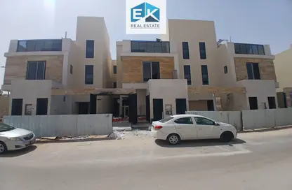 Villa - 4 Bedrooms - 4 Bathrooms for sale in Al Yarmuk - Riyadh - Ar Riyadh