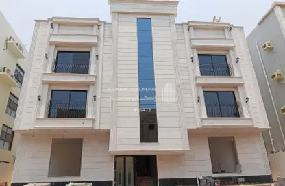 Full Floor - 7 Bedrooms - 4 Bathrooms for sale in Airport - Jazan - Jazan