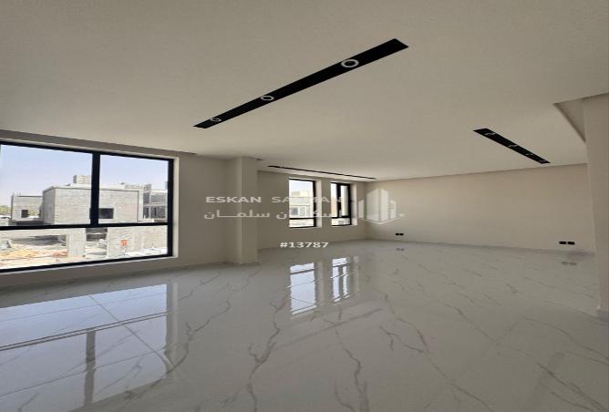 251923 - Property Image 2