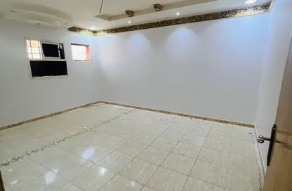 Apartment - 3 Bedrooms - 2 Bathrooms for rent in Al Munisiyah - Riyadh - Ar Riyadh