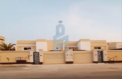 فيلا - 4 غرف نوم - 5 حمامات للايجار في الورود - الرياض - الرياض