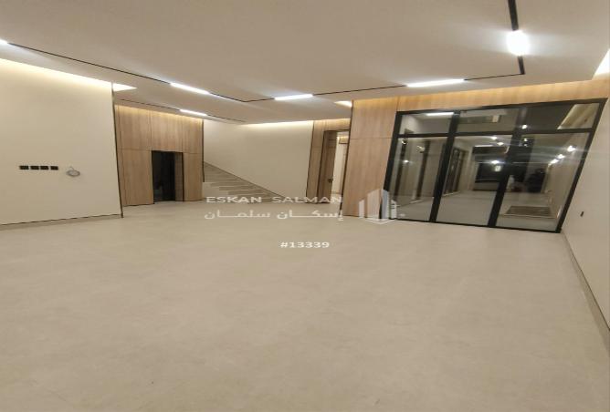 251040 - Property Image 2