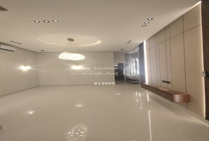 252317 - Property Image 3