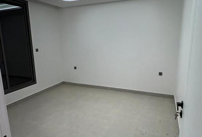 255248 - Property Image 2