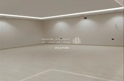 Full Floor - 5 Bedrooms - 3 Bathrooms for sale in Tuwaiq - Riyadh - Ar Riyadh
