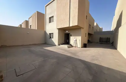فيلا - 5 غرف نوم - 4 حمامات للبيع في الجنادرية - الرياض - الرياض