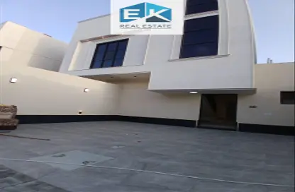 طابق كامل - 4 غرف نوم - 4 حمامات للبيع في النهضة - الرياض - الرياض