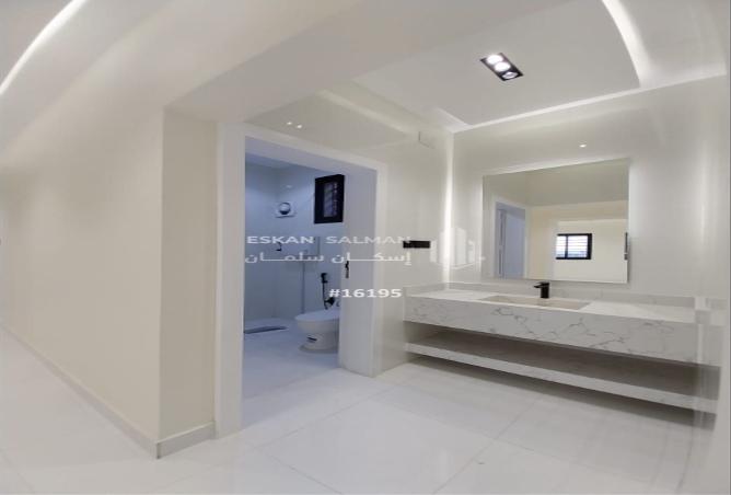 256590 - Property Image 2
