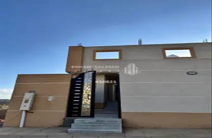 Full Floor - 5 Bedrooms - 3 Bathrooms for sale in Al Khadraa - Madinah - Al Madinah Al Munawwarah