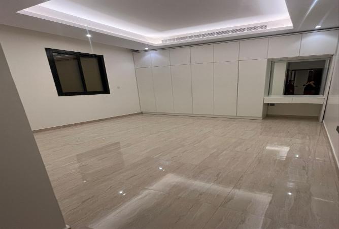 258857 - Property Image 2