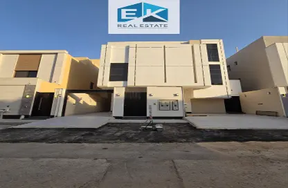Full Floor - 3 Bedrooms - 4 Bathrooms for sale in Ar Rimal - Riyadh - Ar Riyadh