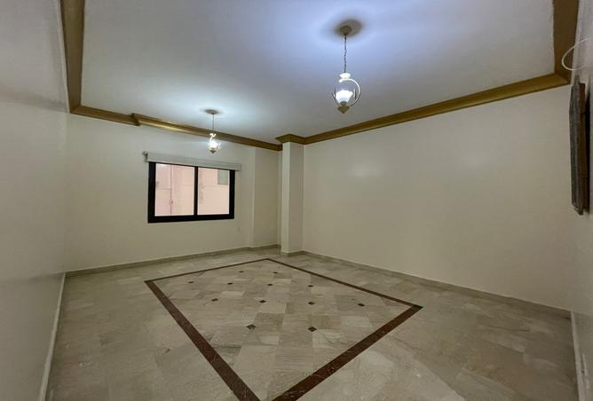 255993 - Property Image 2