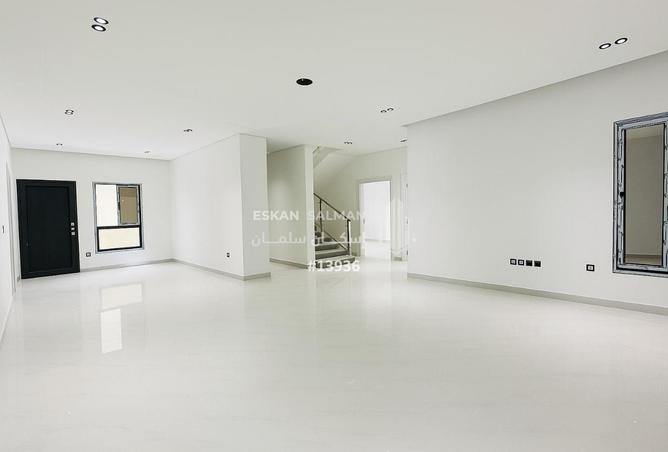 252690 - Property Image 2