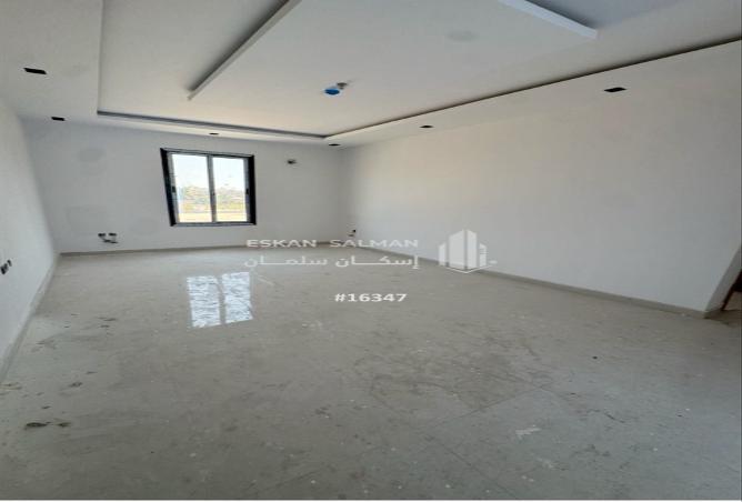 256219 - Property Image 2